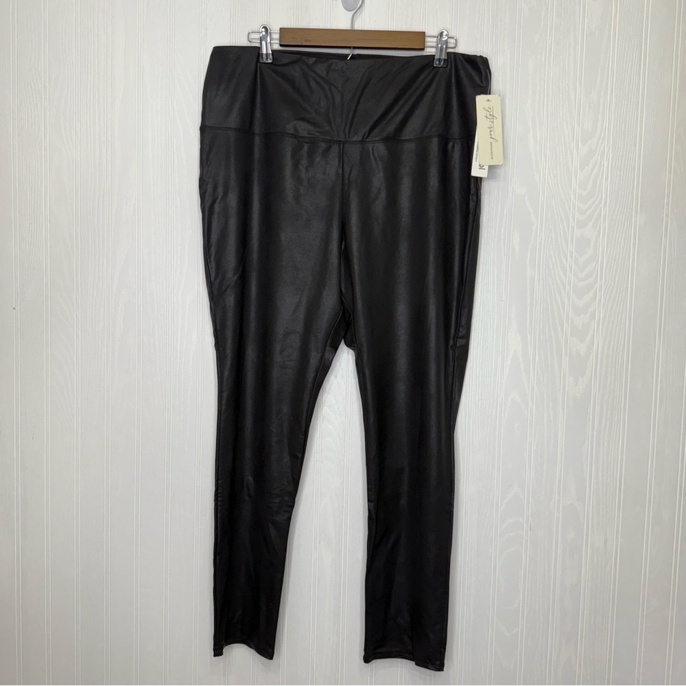 Rachel Zoe Tummy Slimming faux leather black leggings size 2X